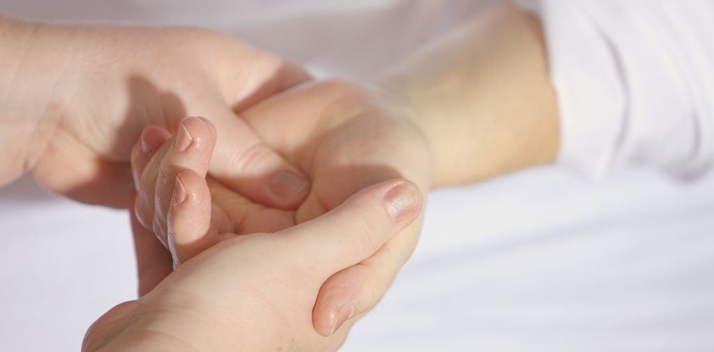 ForoPalabra: What is dying with dignity? Perspectives on euthanasia and palliative care.