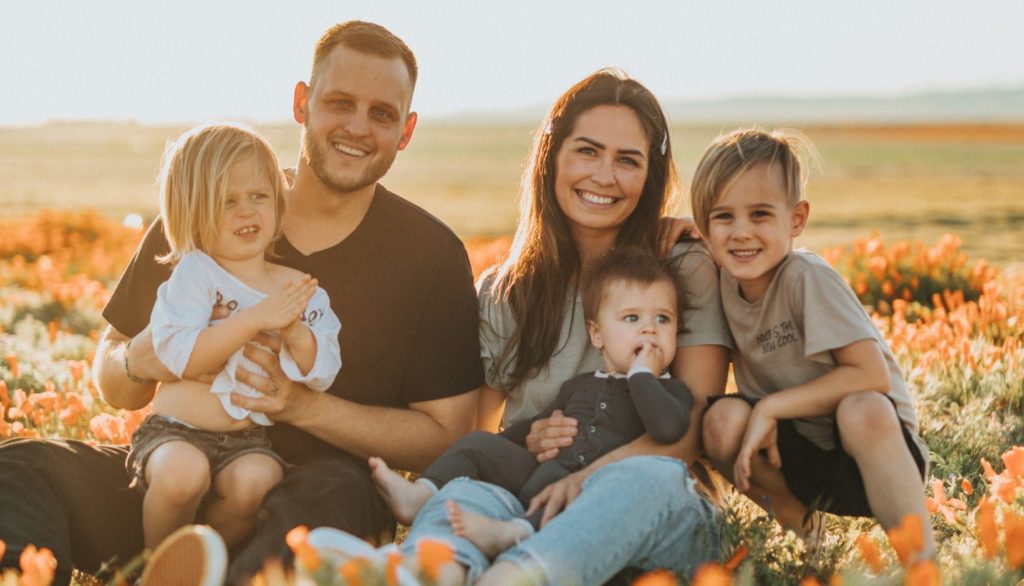 «Es el año de revalorizar la belleza del matrimonio y de la familia cristiana»