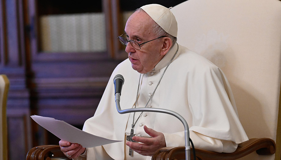 El Papa: no hay contraposición entre contemplación y acción