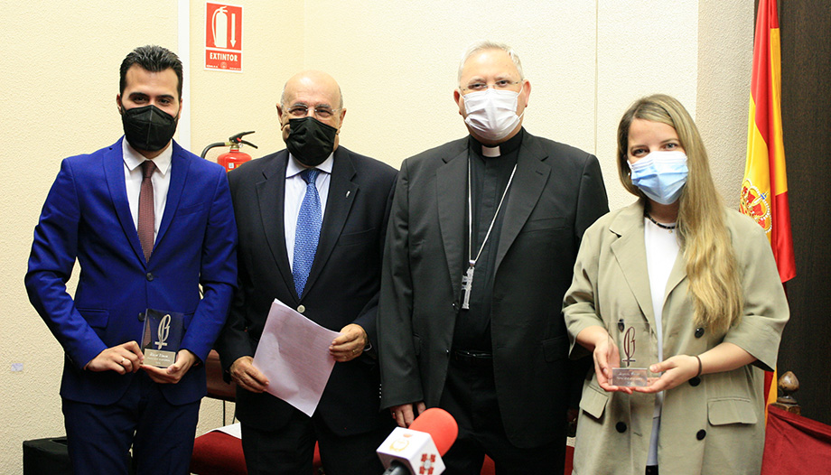 Los premios «Lolo» reconocen el compromiso católico de dos profesionales