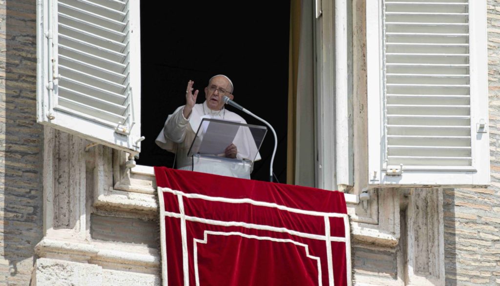 "Só Jesus alimenta as nossas almas. Sem Ele, nós sobrevivemos em vez de viver".