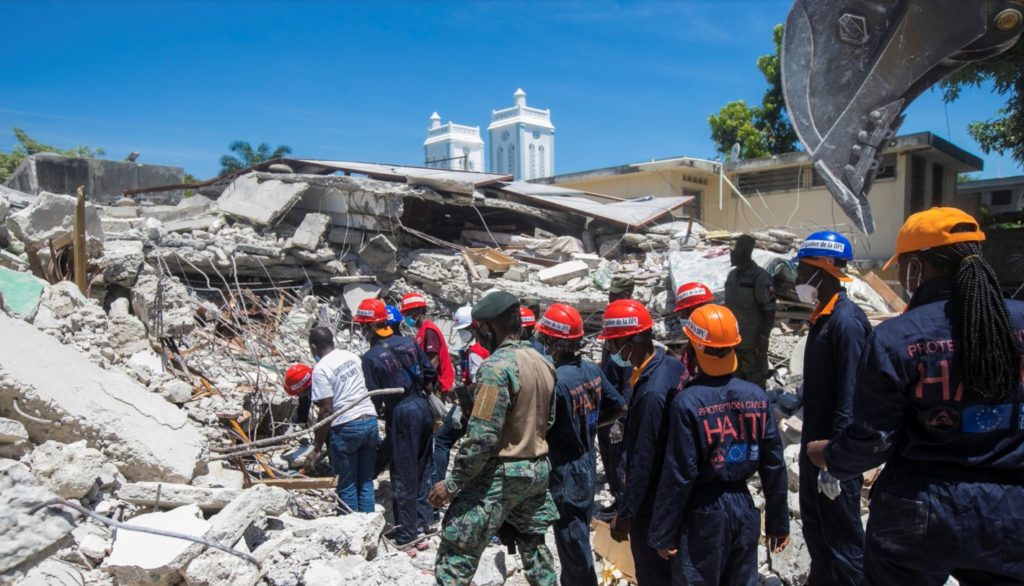 Papa junta-se à dor do Haiti e reza pelas vítimas do terramoto