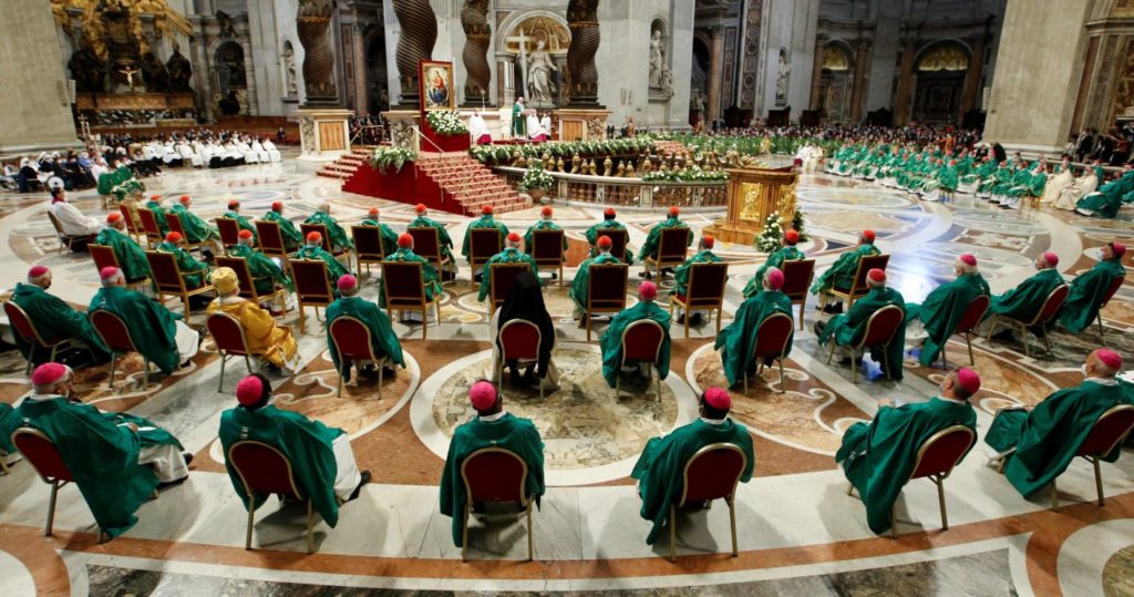 Papstmesse Synode