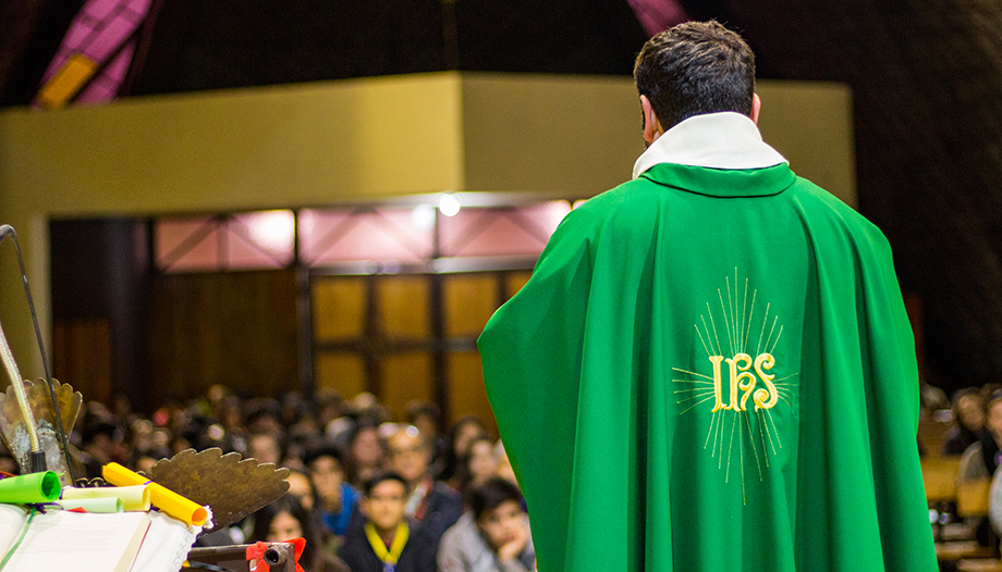Parish renewal. Full Masses, empty Masses