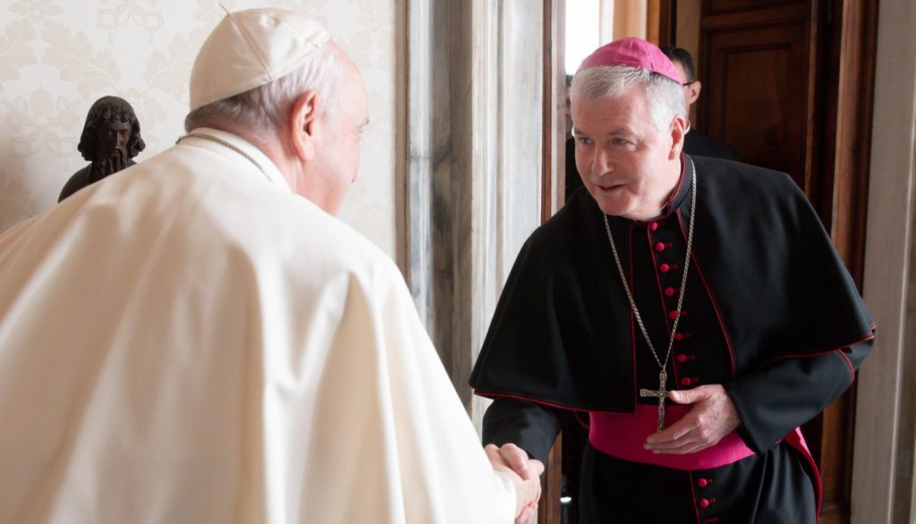 Papst reist nach Kanada, um sich mit indigenen Völkern zu treffen