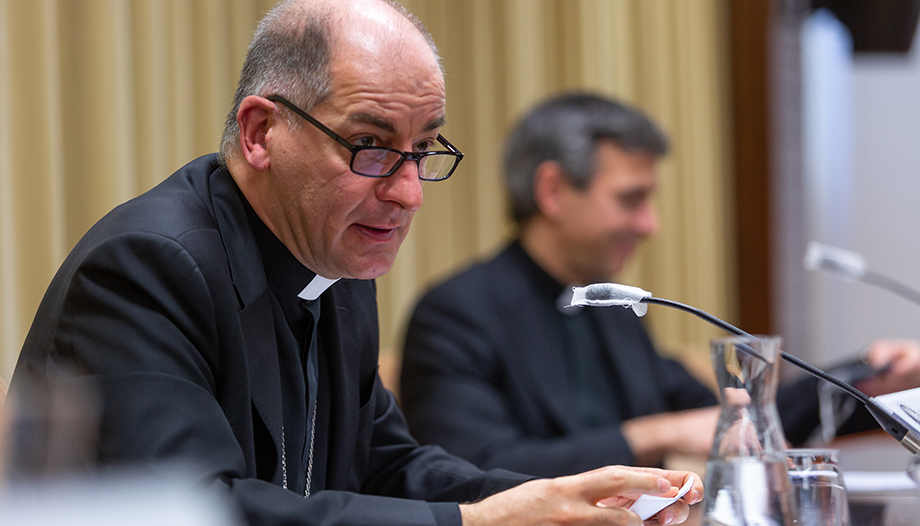 «No podemos encerrar la fe cristiana en el horizonte de una única cultura»