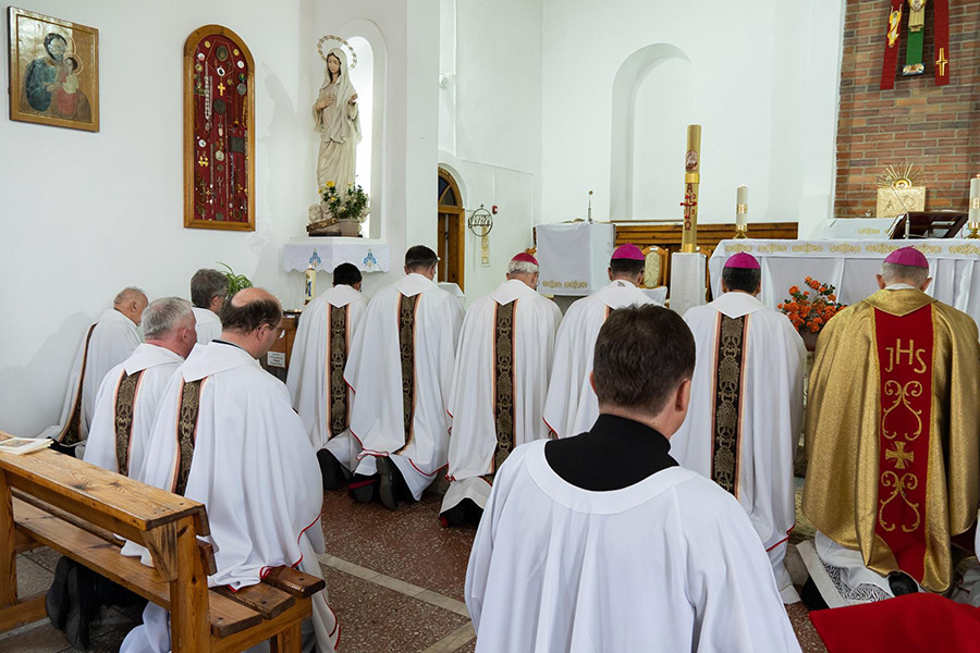 DedicacionAsiaCentralMariaReinadelaPazSantuario