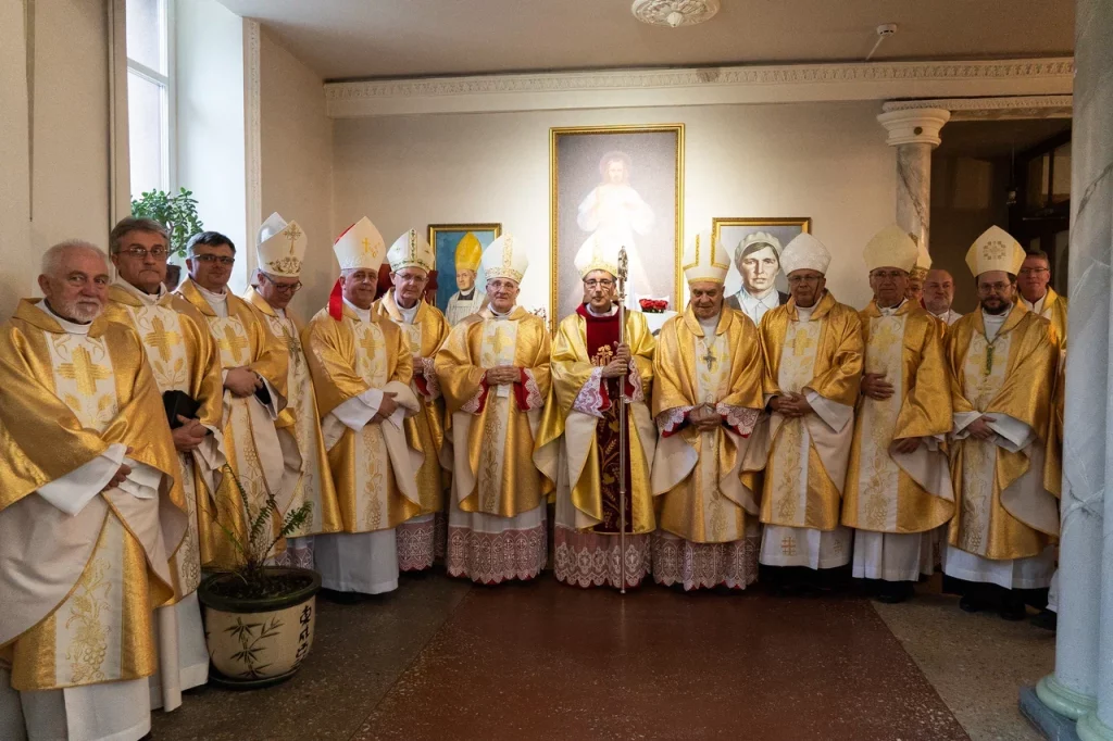 FotoKaragandaObisposMumbiela