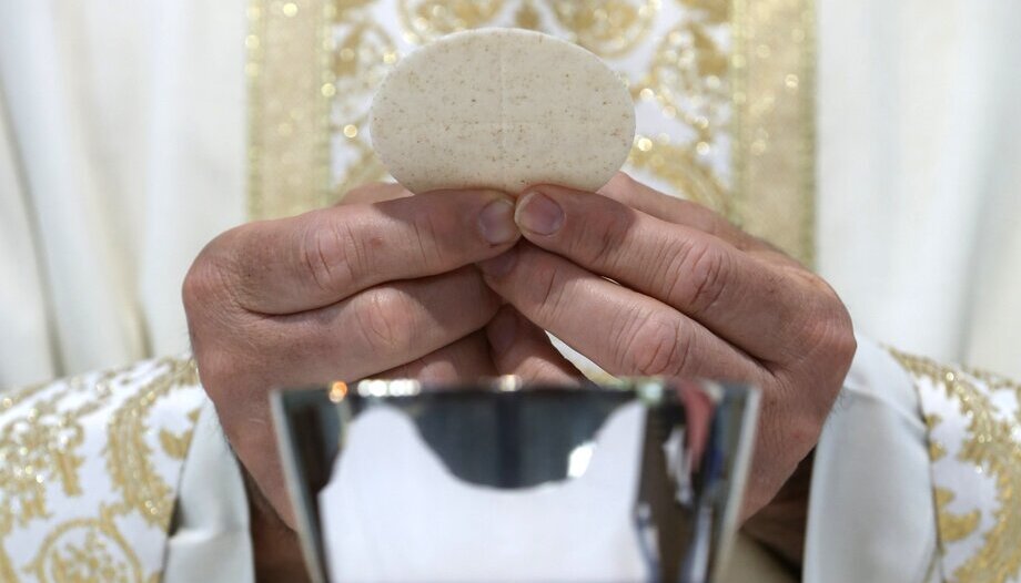 La liturgia è un vero incontro con Cristo. Le idee centrali di "Desiderio desideravi".