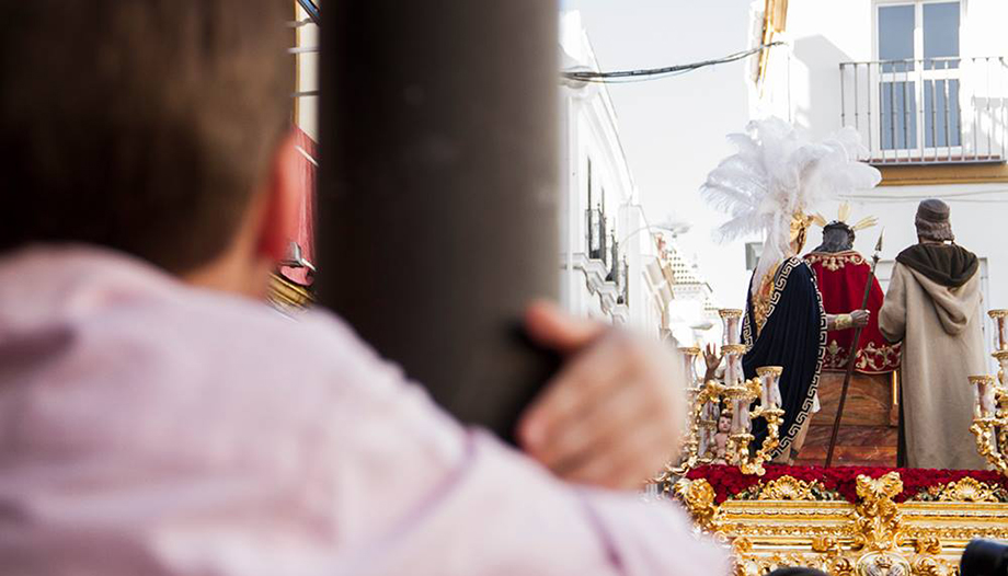 Belleza, liturgia y hermandades
