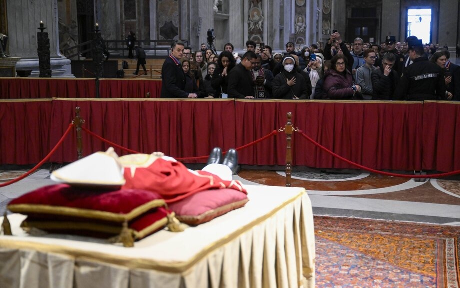 Benedetto xvi San Pietro