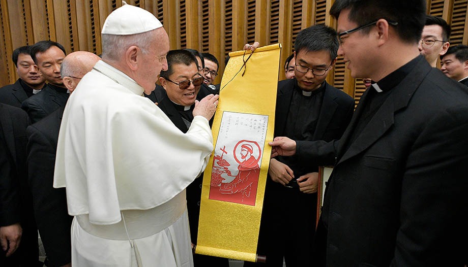 Franziskus und das Priestertum: 10 Jahre ermutigende "Hirten nach dem Herzen Christi".