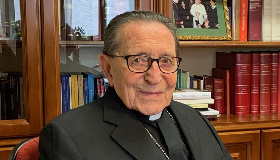 Cardenal Julián Herranz: “No veo diferencias de doctrina entre Benedicto y Francisco, sino armonía”