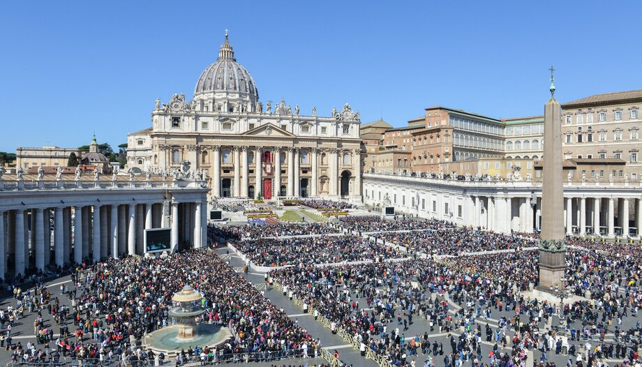 La vocation est un appel à l'amour, rappelle le pape