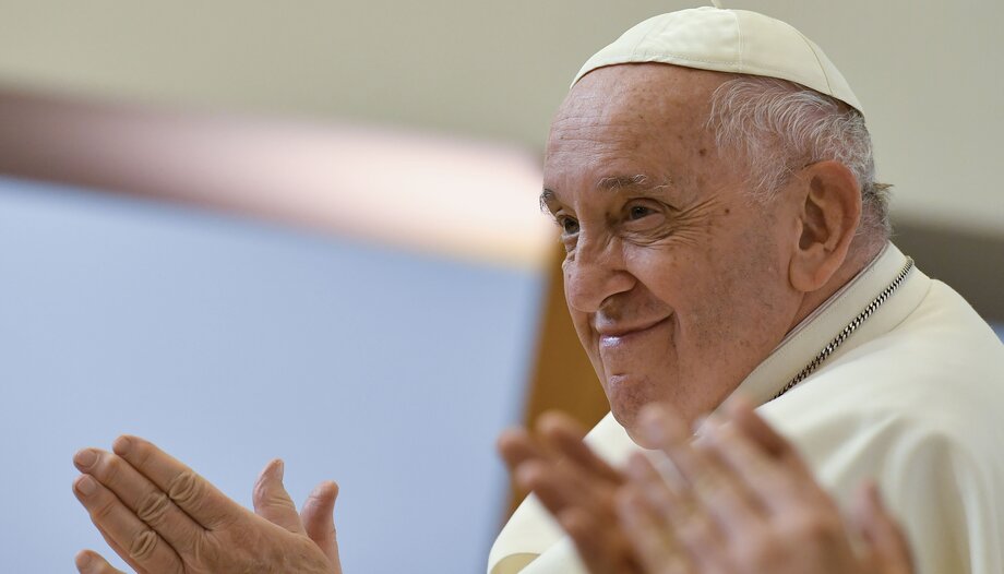 Le pape fait ses adieux à la Hongrie en lançant un appel à l'espoir
