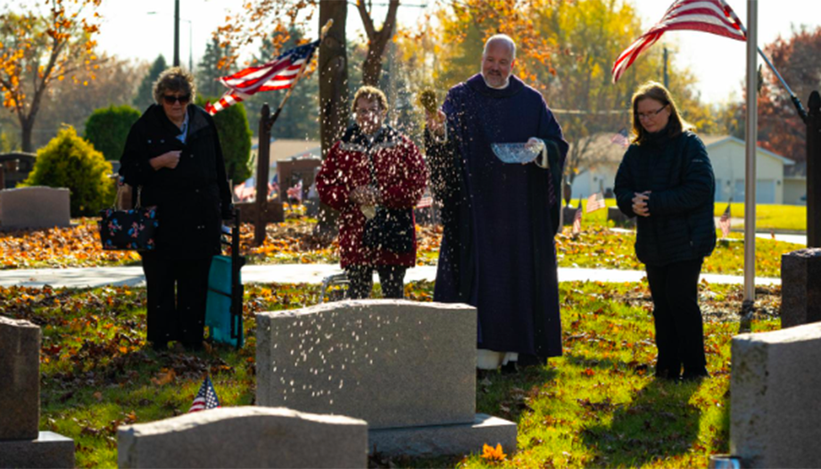 Los obispos de Estados Unidos recuerdan el debido respeto a los restos mortales