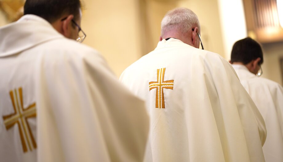Priester