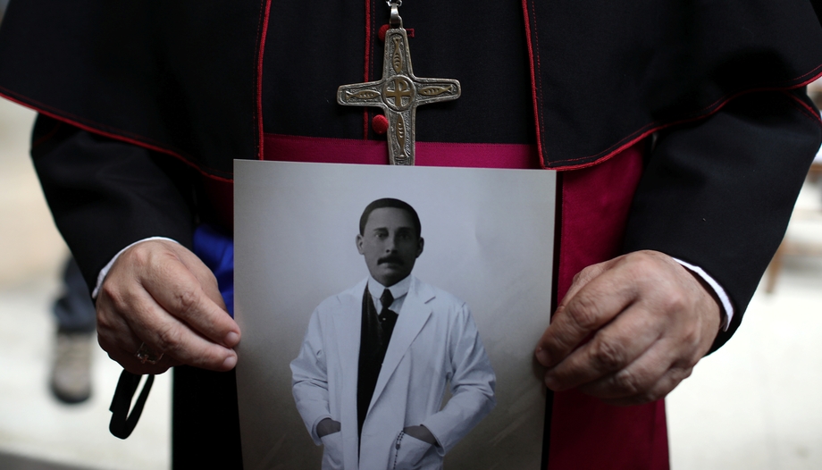 O Papa dá como "testemunha" o médico venezuelano José Gregorio Hernández.
