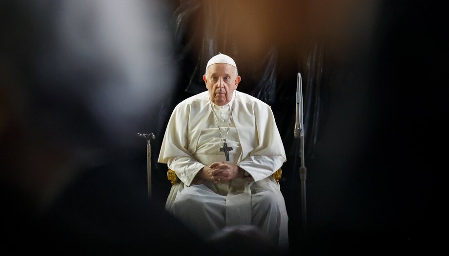Pope urges "stop the war!" and not to separate faith and daily life