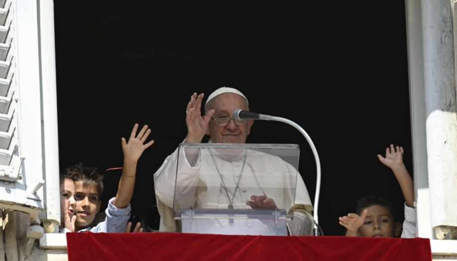 Il Papa annuncia l'esortazione apostolica su Santa Teresa di Gesù Bambino