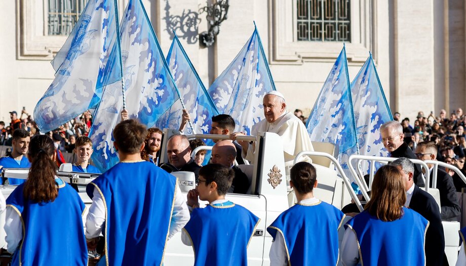 El Papa: Madeleine Delbrêl, testigo de fe en los suburbios de París