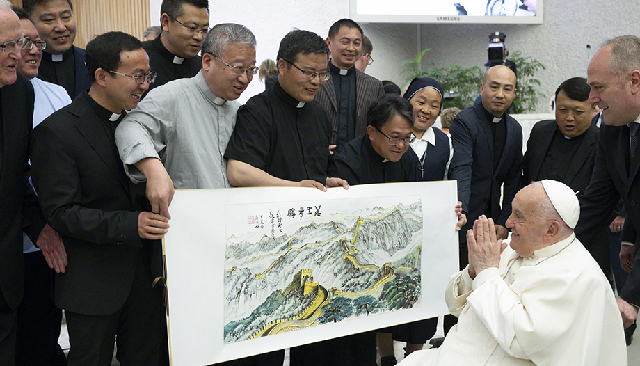 Pope Francis: An outstretched hand to China
