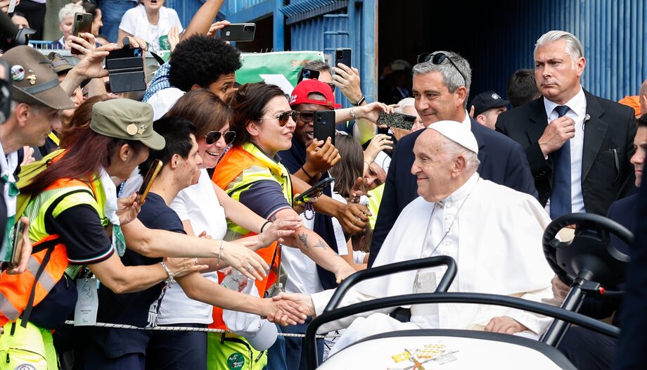 Papa Francesco si reca a Verona per parlare di pace