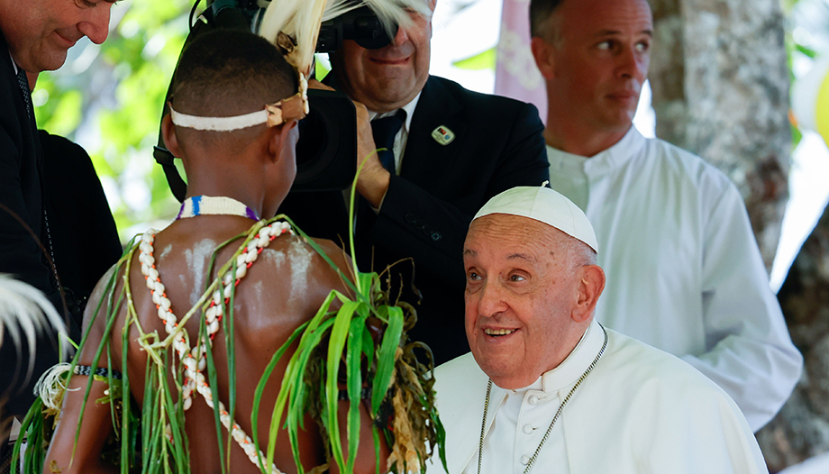 Dialogue and inculturation of the faith. Keys to the Pope in Asia and Oceania
