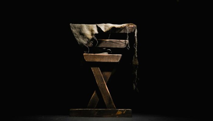 A voice cries out in the wilderness: Advent by Isaiah's hand