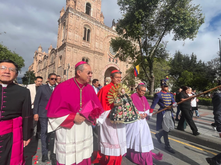 El Pase del Niño Viajero: Una tradición cuencana que renueva la fe