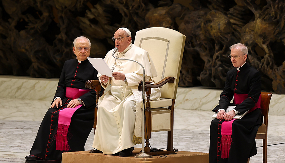 Francis encourages to respond generously to the Lord, as Mary did