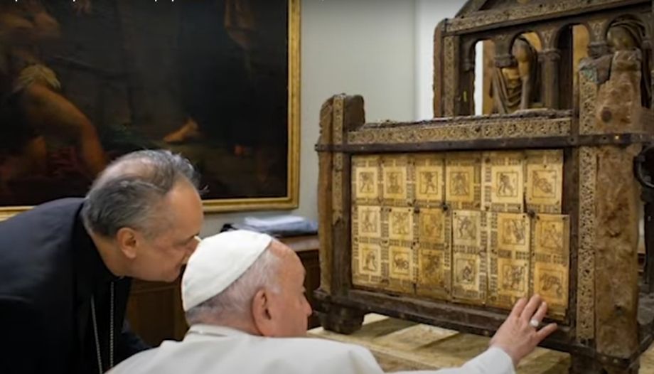 Krzesło Świętego Piotra, znak jedności