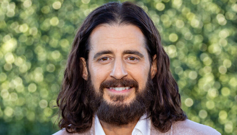 Jonathan Rumey Jonathan Roumie:
