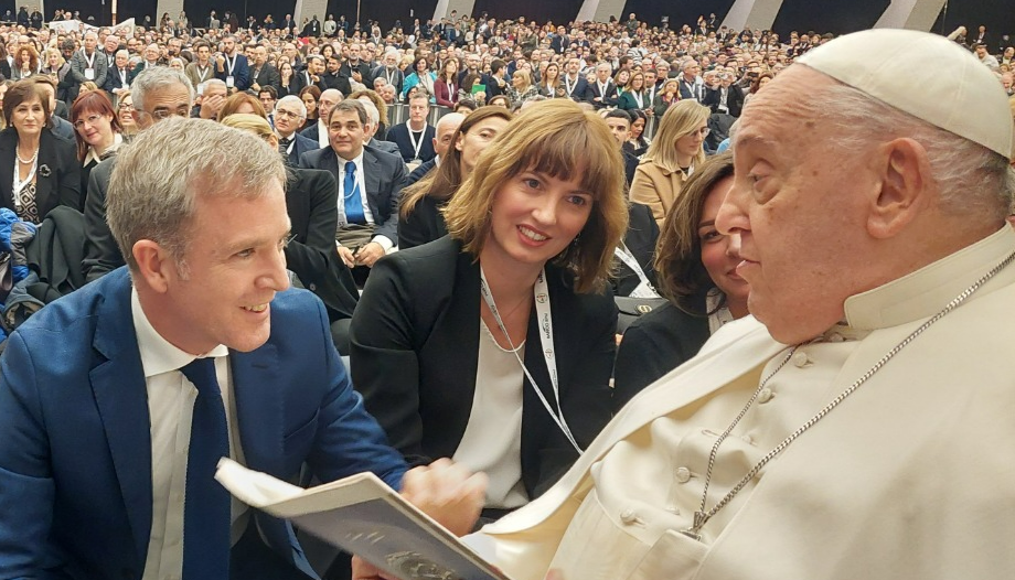 Martínez-Brocal: "Szybkość, z jaką powielano zdekontekstualizowane wypowiedzi papieża, spowodowała nieporozumienia".