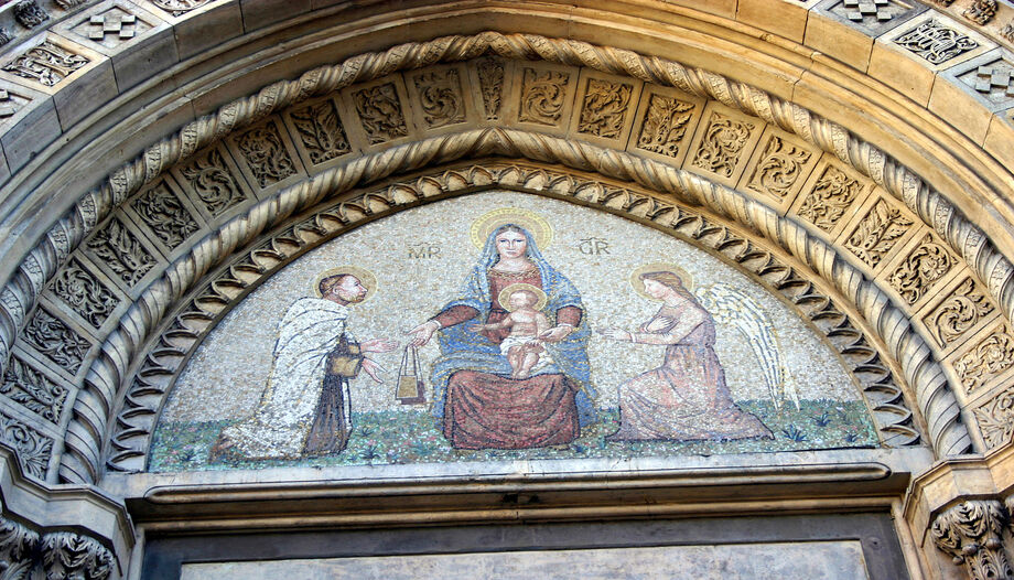Vierge Marie et Enfant, avec Saint Simon Stock et un ange, mosaïque de Milan.
