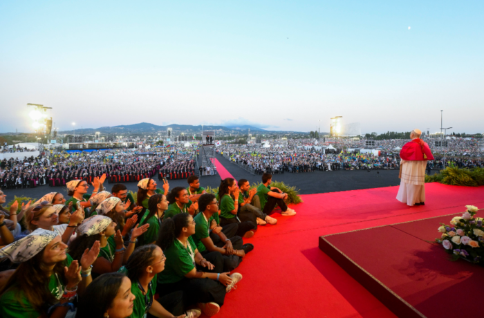 Papa Leone XIV presiede la Veglia del Giubileo dei Giovani