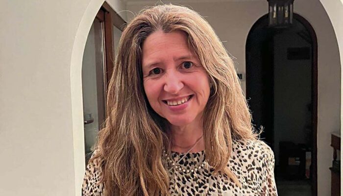 María Magdalena Santa Cruz: Tra le “Diosidenze” 