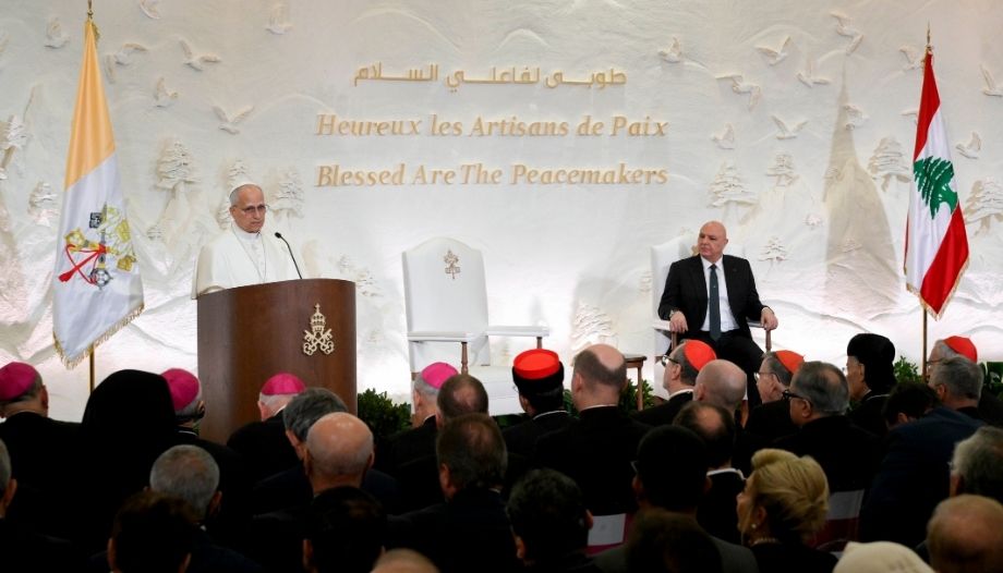 El Papa León XIV con el presidente y la sociedad libanesa.