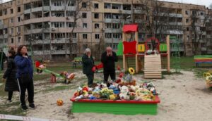 Familiari delle persone morte nella guerra in Ucraina.