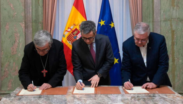 La Iglesia pagará las indemnizaciones a las víctimas de abuso