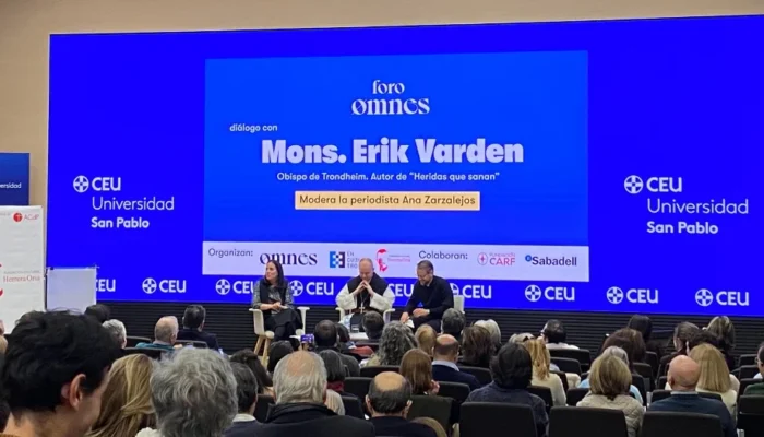 Erik Varden sulla sofferenza: Dio non rimuove il dolore, lo porta con sé.