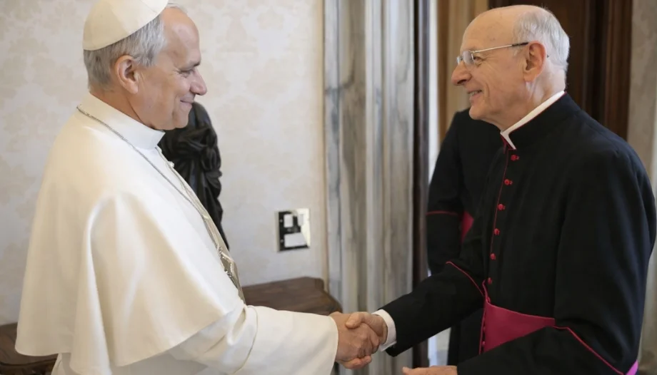 El Papa recibe al prelado del Opus Dei por segunda vez desde su elección