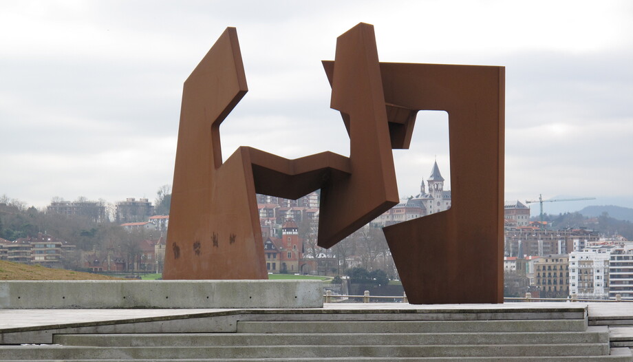 Construcción vacía Jorge Oteiza