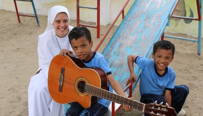 Clare Crockett: cada día, un cheque en blanco para Dios