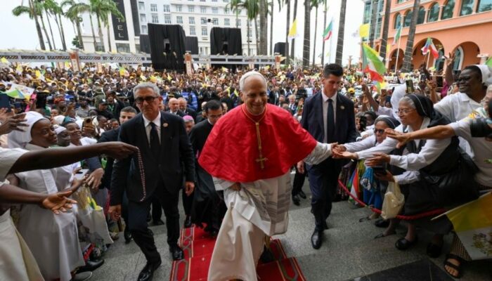 El Papa denuncia en Guinea Ecuatorial la prepotencia, y alaba los gestos de bondad