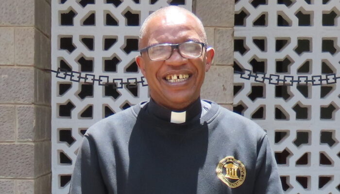 P. Antony Mwituria: “Se c'è una cosa che serve, è un sacerdote ben formato”.”