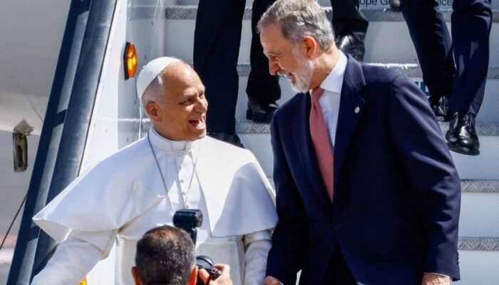 El Papa en el Ángelus: “¡Dios bendiga siempre a España!”