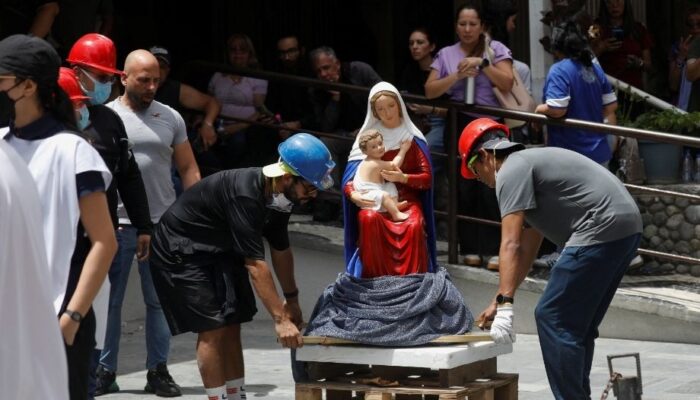 Los venezolanos fallecidos, los heridos, sus familiares, en el corazón del Papa