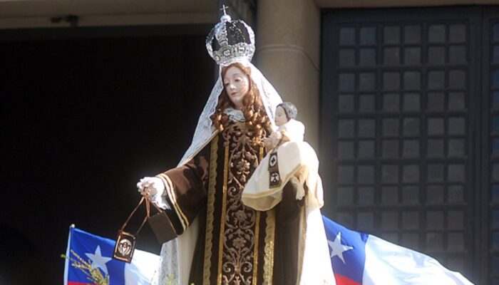 Centenario de la coronación de la Virgen del Carmen, Patrona de Chile