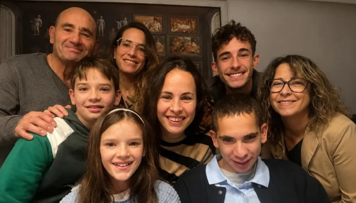 Paloma y Juan Luis, padres de un hijo con diversidad funcional: “Sergio es nuestro ángel"